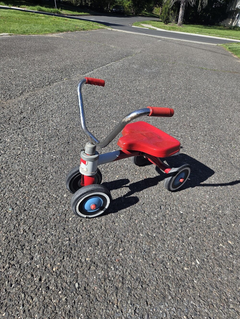 Vintage AMF Junior Tricycle Wee Wheeler RARE Red White 4 Wheels SUPER CLEAN